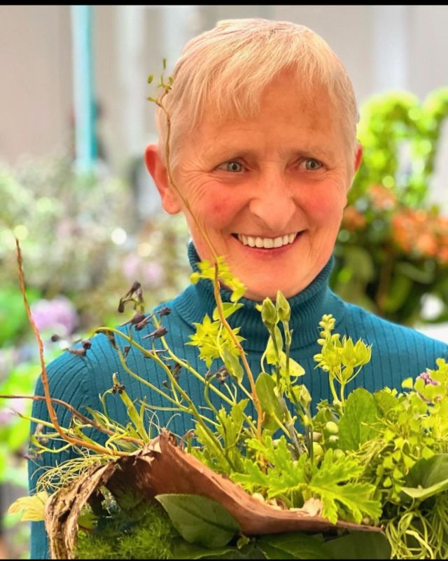 Introducing our Director of Mentorship, Françoise Weeks. @francoiseweeks “After being a wedding/event florist for 17 years, I have truly enjoyed teaching and sharing a lot of information to many florists and flower lovers for the last 10 years.. Explaining mechanics, letting students choose the materials that speak to them and watching everyone's creative process makes my heart sing. Flowers are magical as they evoke so many emotions for the recipient and the designer alike.
It takes a lot of courage to start a business, but I never looked back and am so grateful to be part of the flower industry." #woodlandflorist #portlandflorist #pdxflorist #pnwflorist #floristworkshop